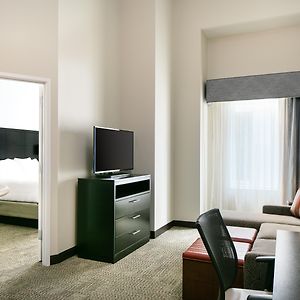 One-Bedroom Suite Two Queen Beds